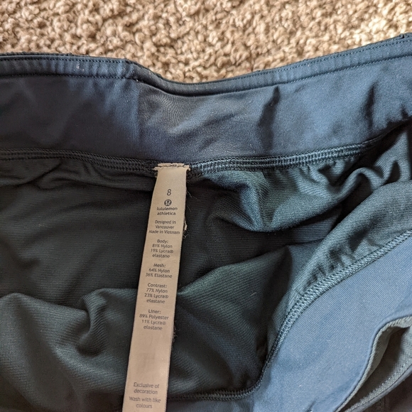 Lululemon Teal Butterfly Short - Picture 5 of 7
